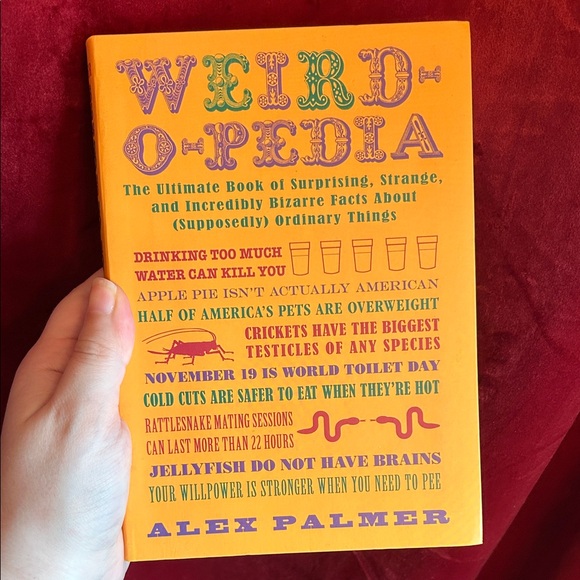 Weird-O-Pedia Book by Alex Palmer - Picture 1 of 4
